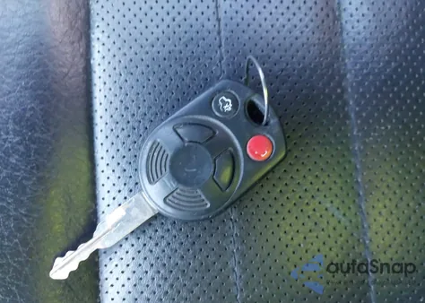 2011 Ford Mustang V6 Premium из США, поврежденный, VIN 1ZVBP8AM2B5166429